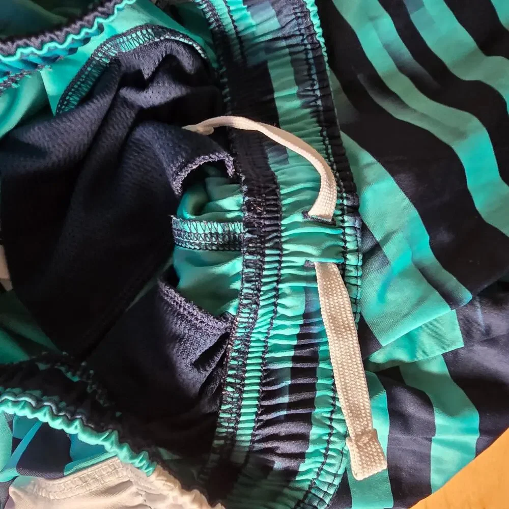 Nike Dri Fit Boys Long Shorts Navy Green Size Large Waist 23